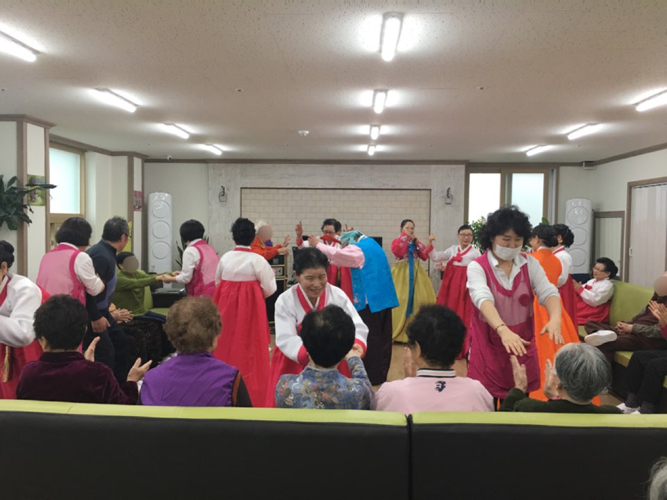 2.22 민요 큰사랑4.jpg